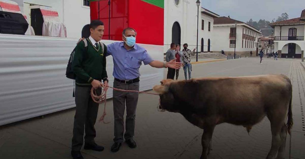 Chachapoyas: Raúl Culqui reaparece y dona un torete para fin benéfico